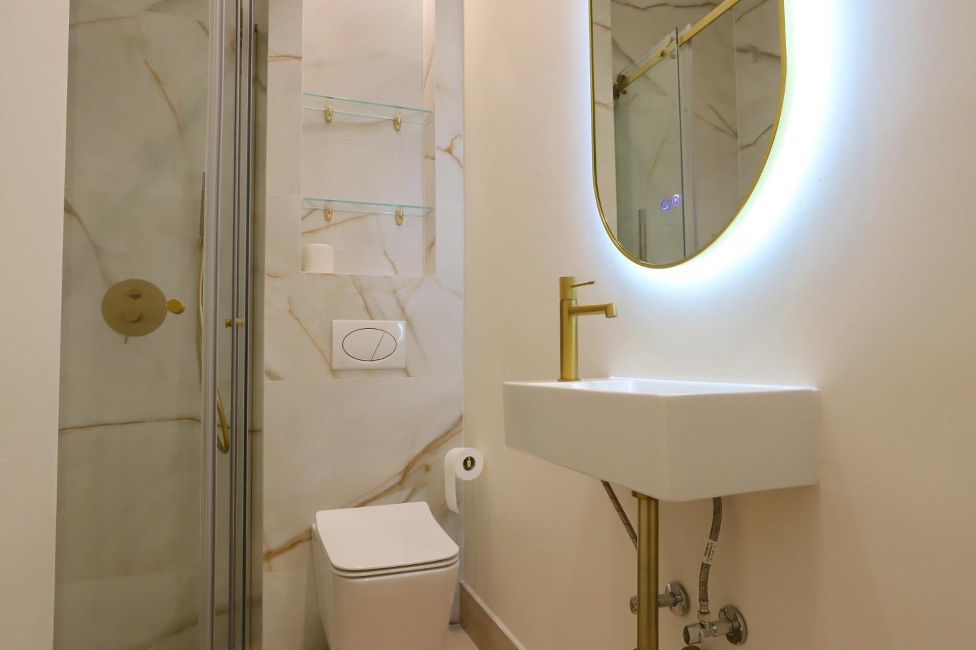 Apartamentos Orilla Del Bernabeu Madrid Bagian luar foto