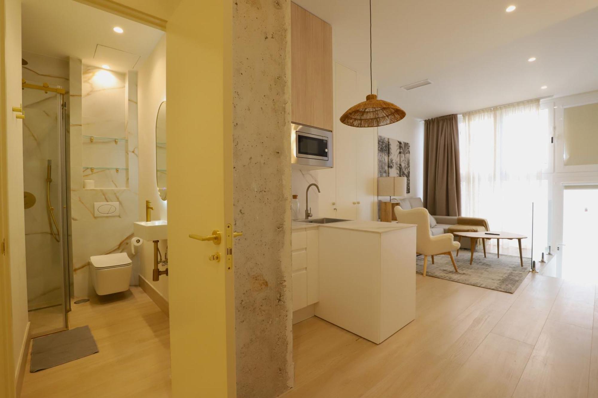 Apartamentos Orilla Del Bernabeu Madrid Bagian luar foto